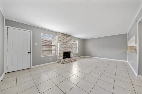 $1,800 | 11610 South Kirkwood Road, Houston, TX 77477