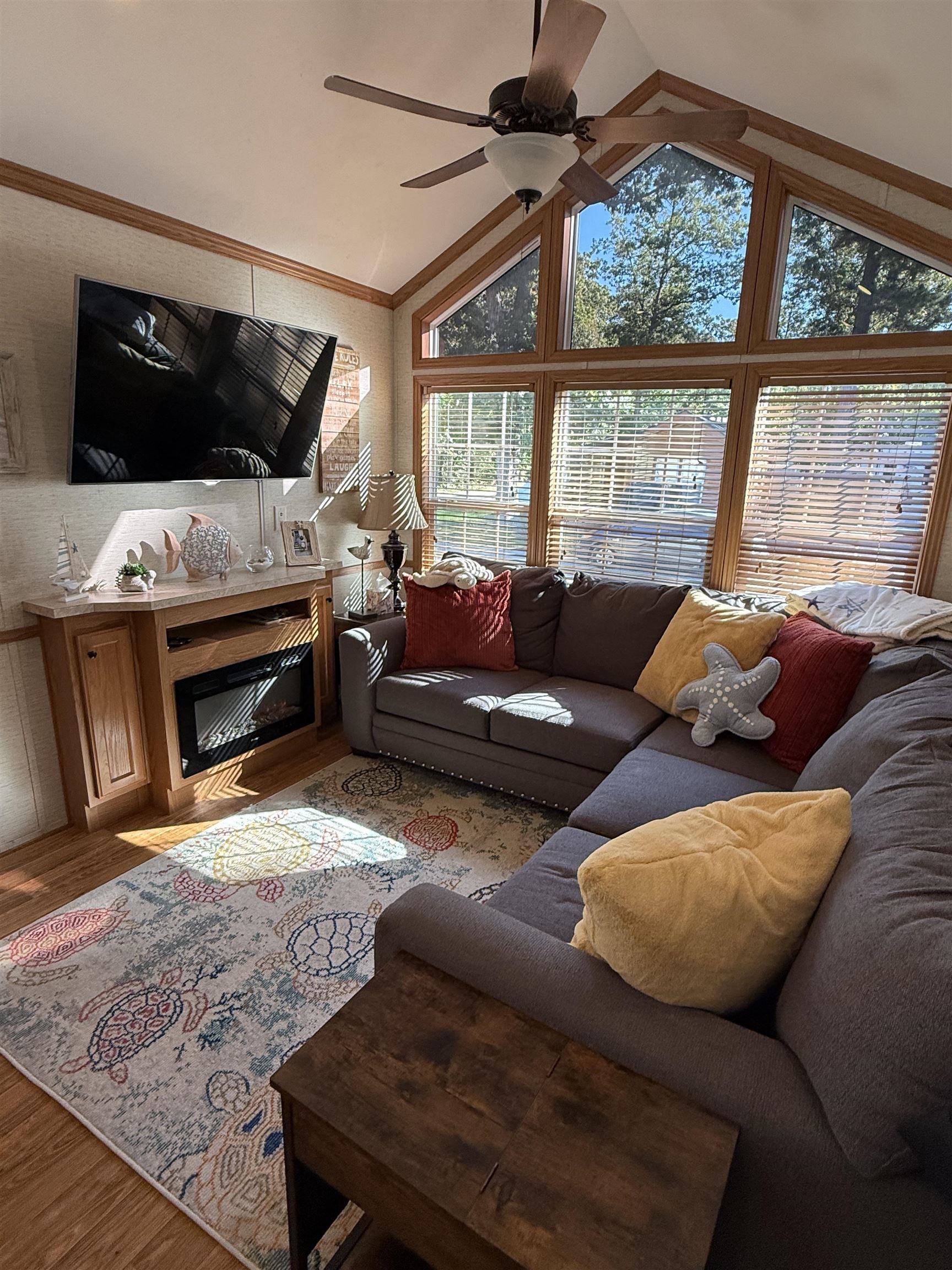 515 Corsons Tavern Road Ocean View, NJ 08230 - Photo 2 of 18 a living room with furniture and a flat screen tv