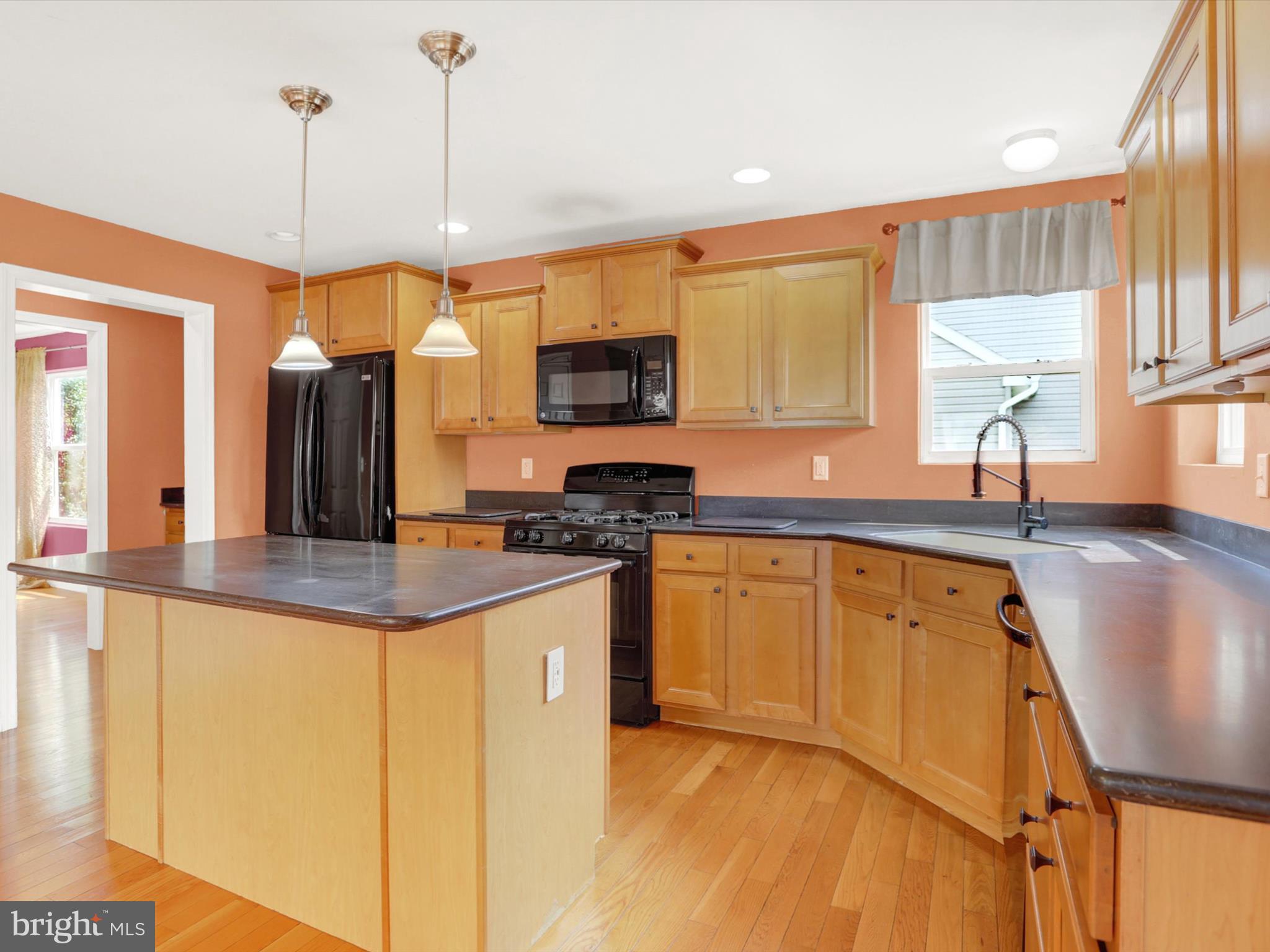 419 Princeton Road Harrisburg, PA 17111 - Photo 5 of 42 Gallery Image 5