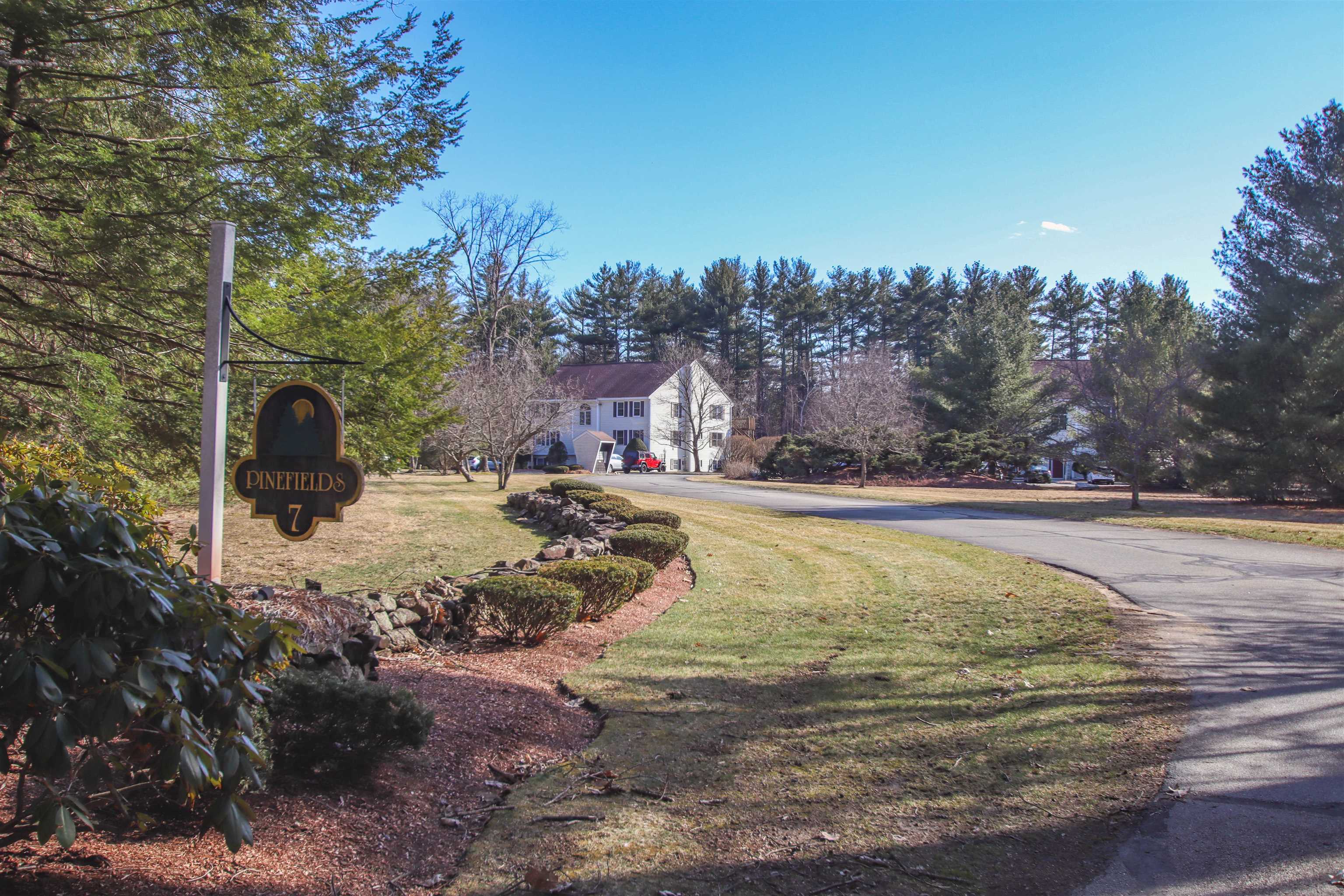 7 Corduroy Road, Unit 21 Amherst, NH 03031 - Photo 4 of 25