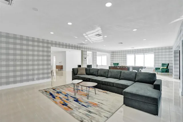 $1,995,000 | 1141 North North Lake Drive, Hollywood, FL 33019