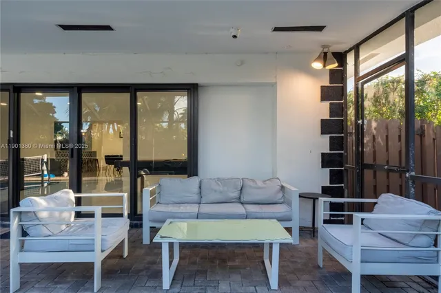 $1,995,000 | 1141 North North Lake Drive, Hollywood, FL 33019