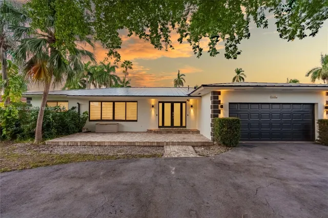 $1,995,000 | 1141 North North Lake Drive, Hollywood, FL 33019