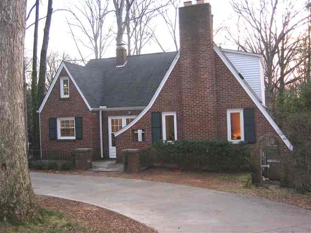 2044 Cleveland St Extension Greenville, SC 29607 - Photo 2 of 25