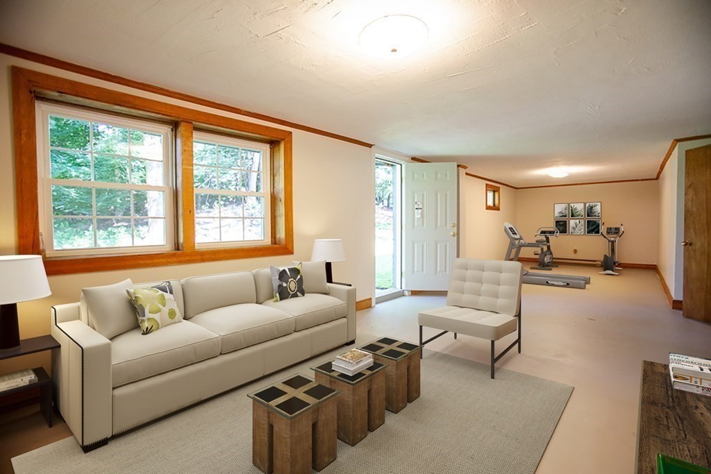 11 Trinity Court Wellesley, MA 02481 - Photo 18 of 24 Gallery Image 18