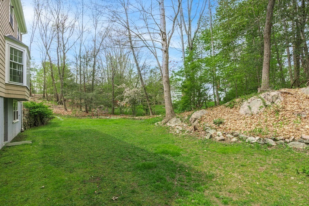 11 Trinity Court Wellesley, MA 02481 - Photo 21 of 24 Gallery Image 21