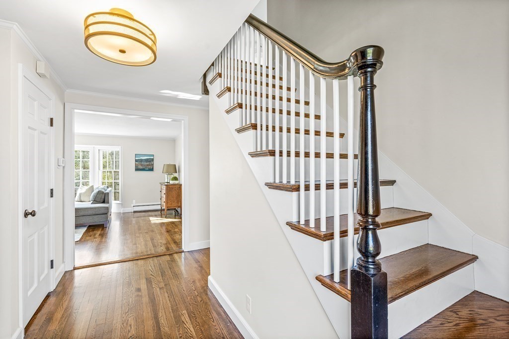 11 Trinity Court Wellesley, MA 02481 - Photo 10 of 24 Gallery Image 10