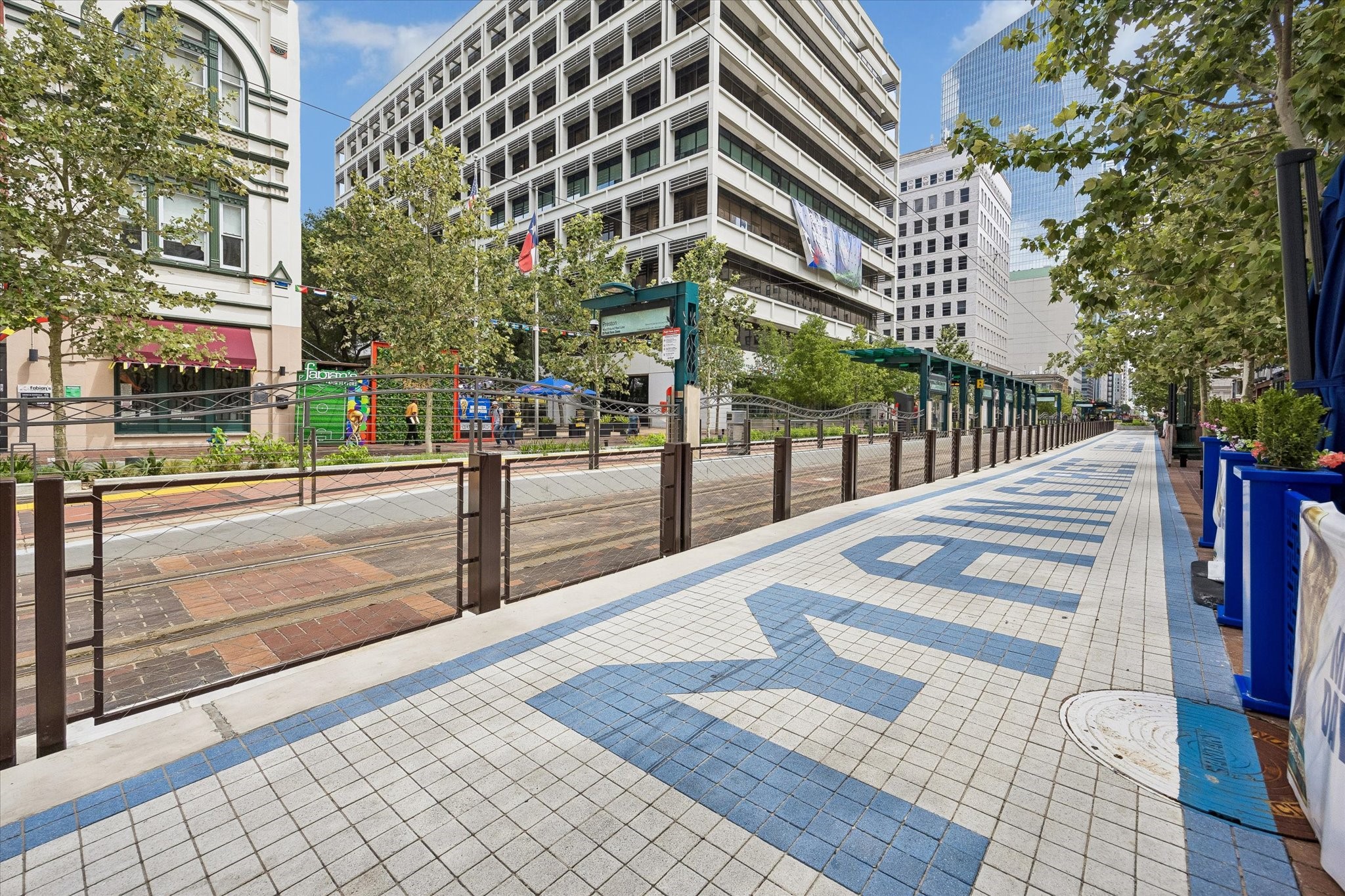 914 Main Street, Unit 910 Houston, TX 77002 - Photo 31 of 32 Main Street Promenade
