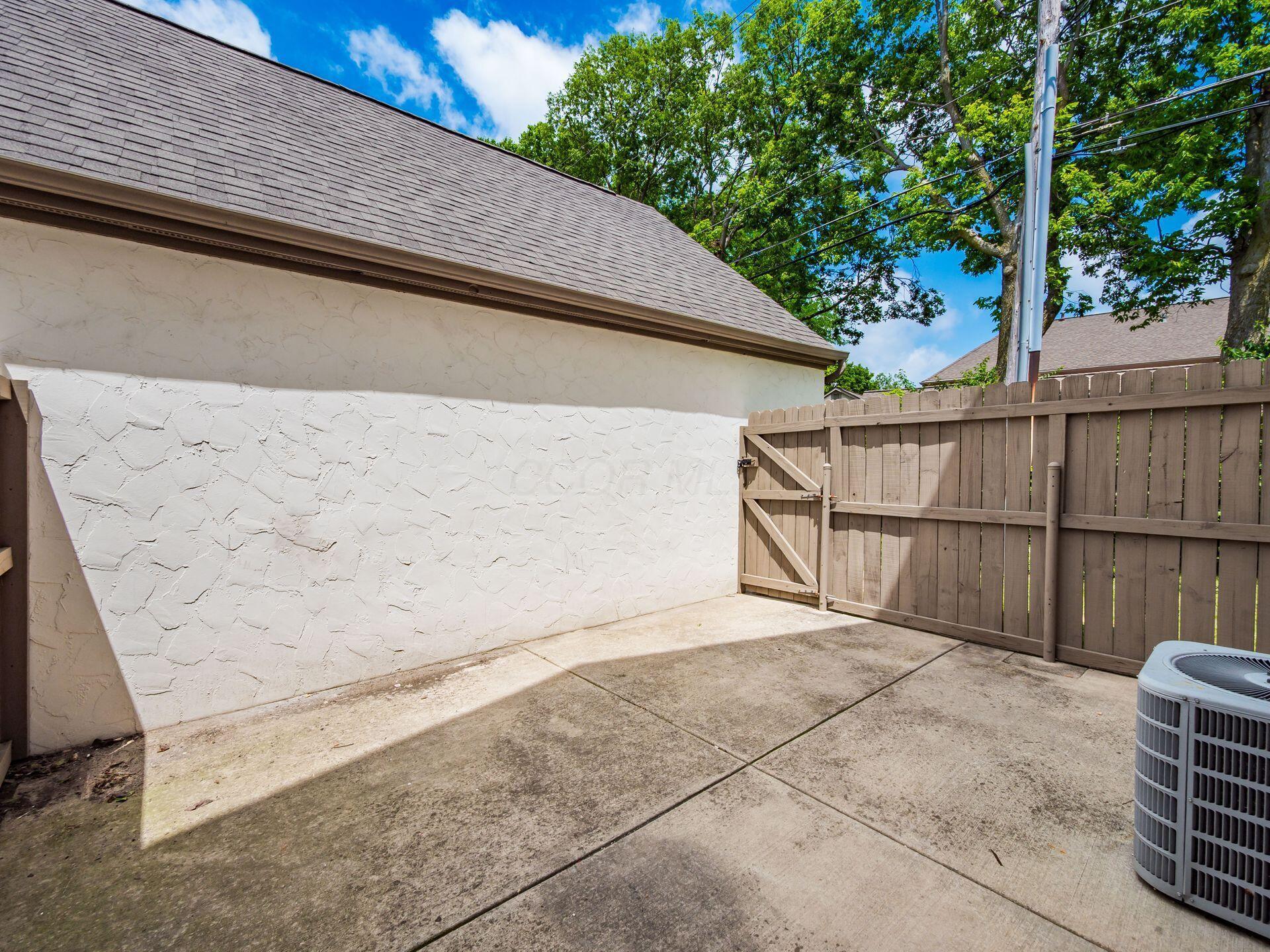 406 Edinburgh Road Dublin, OH 43017 - Photo 22 of 29