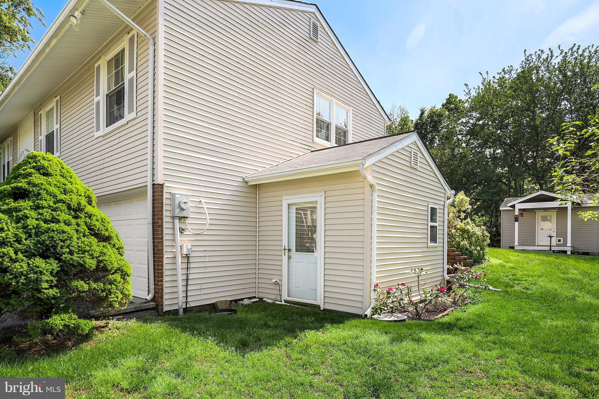 12057 Pierce Road Waldorf, MD 20601 - Photo 25 of 30 Exterior (Rear)