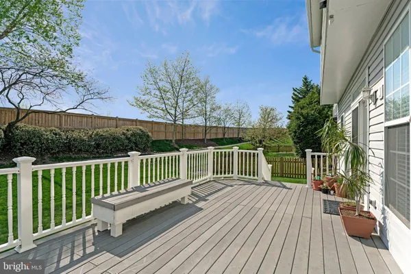 $900,000 | 25407 Vacation Place, Aldie, VA 20105