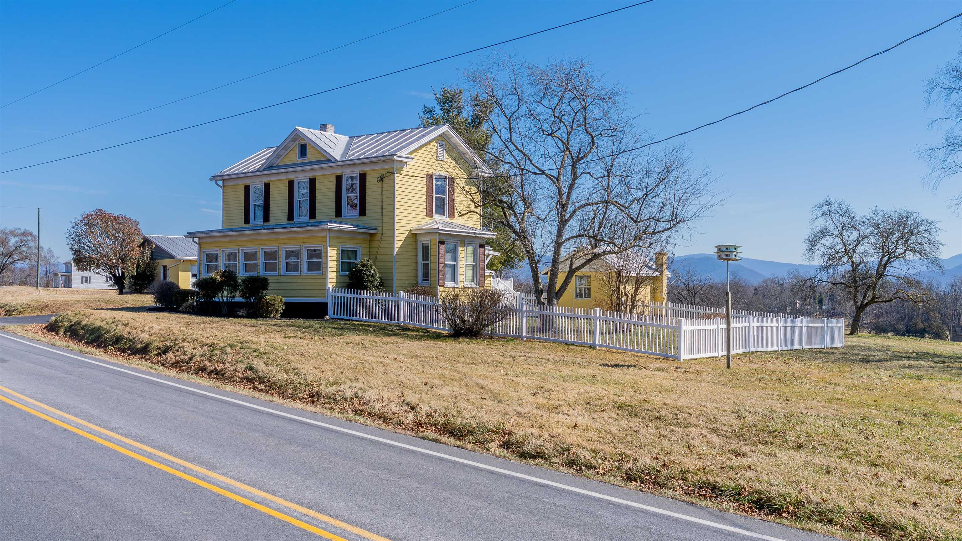 436 East Point Road Elkton, VA 22827 - Photo 3 of 55 Gallery Image 3