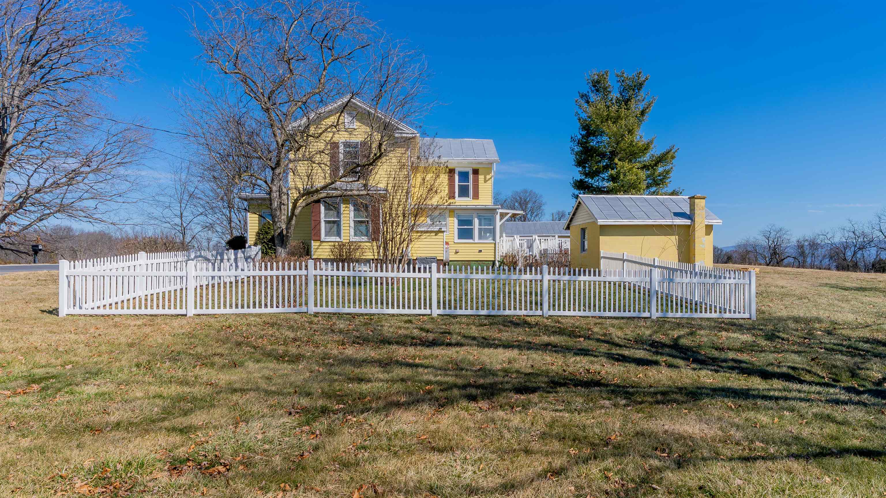 436 East Point Road Elkton, VA 22827 - Photo 5 of 55 Gallery Image 5