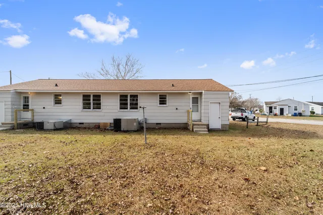 $1,050 | 2272 Onslow Drive, Jacksonville, NC 28540