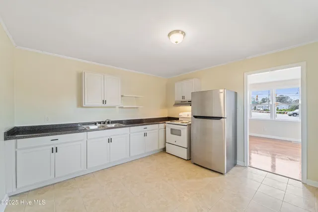 $1,050 | 2272 Onslow Drive, Jacksonville, NC 28540