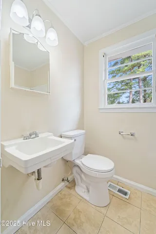 $1,050 | 2272 Onslow Drive, Jacksonville, NC 28540