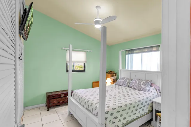 $880,000 | 3686 Gulfstream Street, Big Pine Key, FL 33043