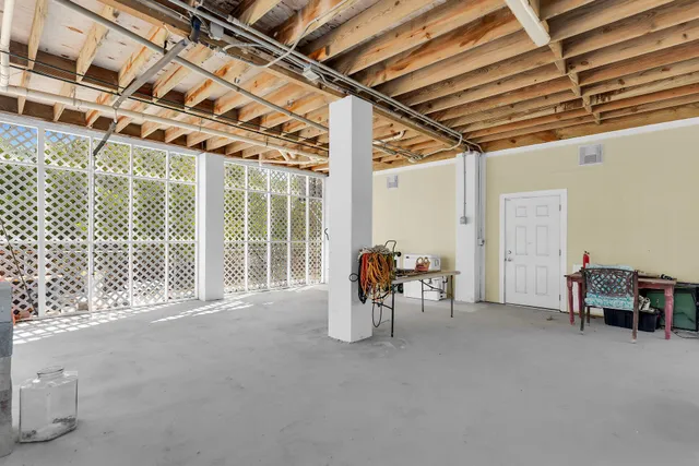 $880,000 | 3686 Gulfstream Street, Big Pine Key, FL 33043