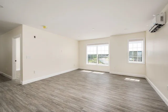 $419,900 | 725-727 Central Avenue, Unit 304, Dover, NH 03820