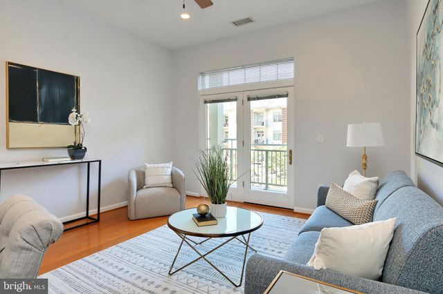 $370,000 | 309 Holland Lane, Unit 202, Alexandria, VA 22314