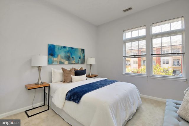 $370,000 | 309 Holland Lane, Unit 202, Alexandria, VA 22314