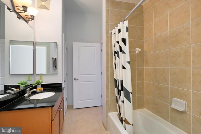 $370,000 | 309 Holland Lane, Unit 202, Alexandria, VA 22314