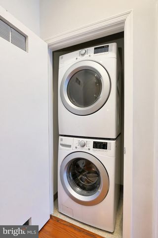 $370,000 | 309 Holland Lane, Unit 202, Alexandria, VA 22314