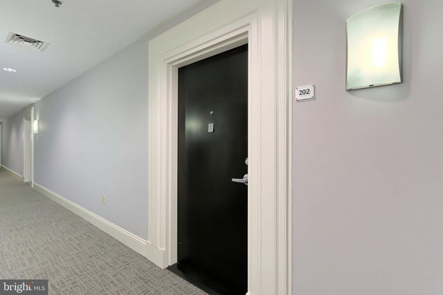 $370,000 | 309 Holland Lane, Unit 202, Alexandria, VA 22314