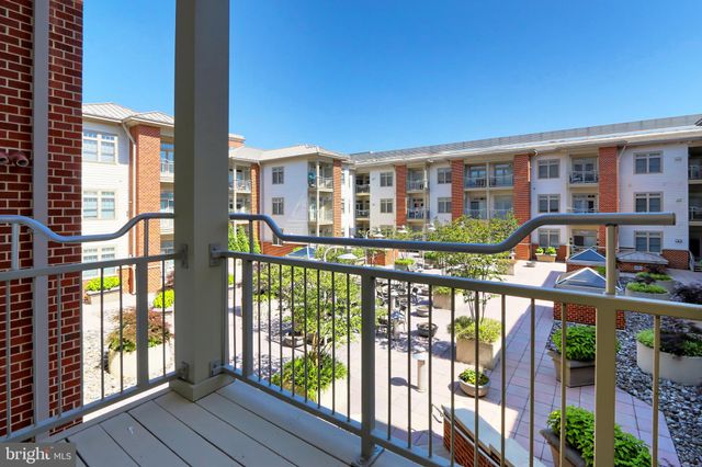 $370,000 | 309 Holland Lane, Unit 202, Alexandria, VA 22314