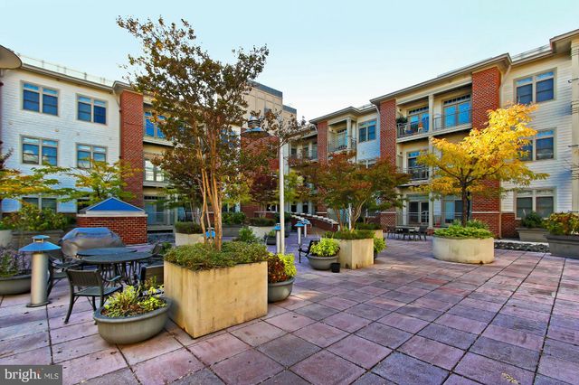 $370,000 | 309 Holland Lane, Unit 202, Alexandria, VA 22314