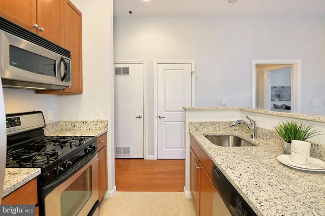 $370,000 | 309 Holland Lane, Unit 202, Alexandria, VA 22314