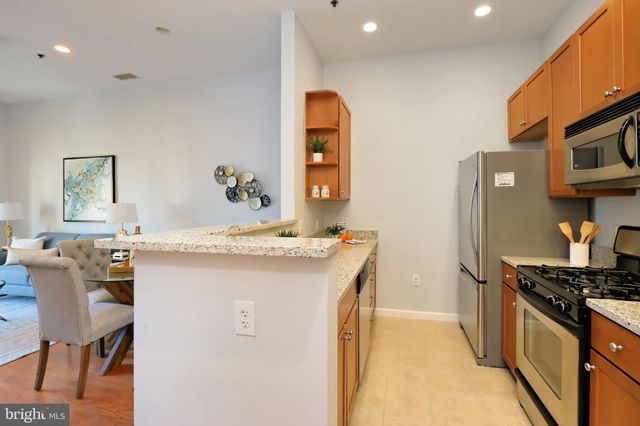 $370,000 | 309 Holland Lane, Unit 202, Alexandria, VA 22314