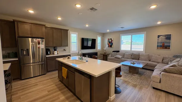 $2,595 | 17744 West Cassia Way, Goodyear, AZ 85338
