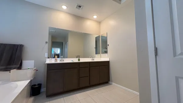 $2,595 | 17744 West Cassia Way, Goodyear, AZ 85338