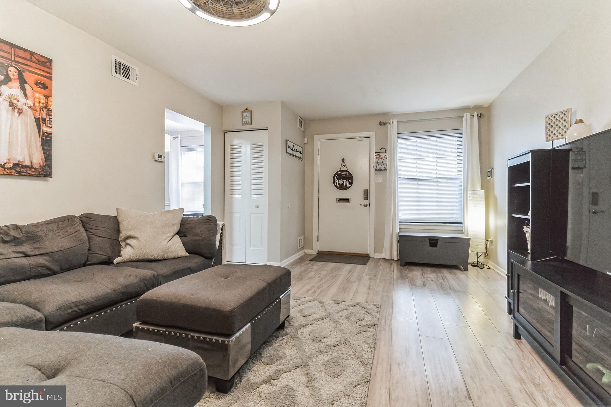 7015 Ridge Avenue, Unit 2 Philadelphia, PA 19128 - Photo 5 of 19 Living Room