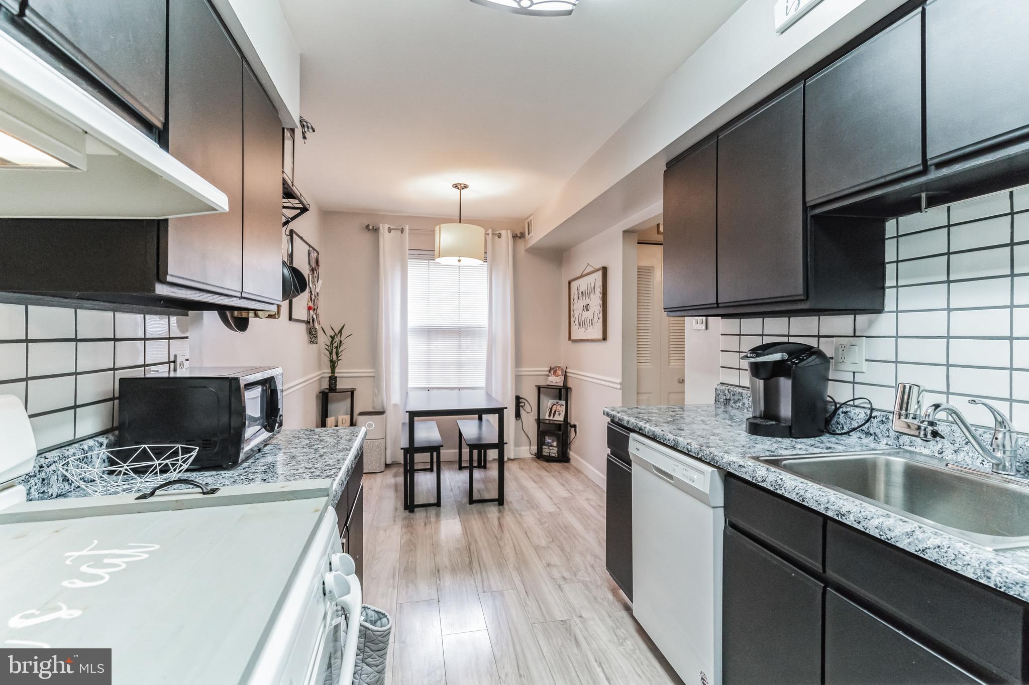 7015 Ridge Avenue, Unit 2 Philadelphia, PA 19128 - Photo 9 of 19 Kitchen