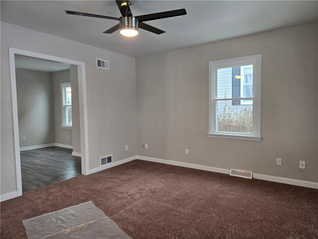 3517 West 3rd Avenue Beaver Falls, PA 15010 - Photo 14 of 23 Living Room