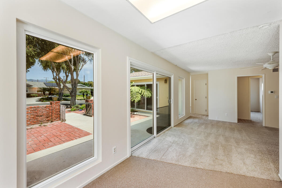 5575 Cameo Road Carpinteria, CA 93013 - Photo 13 of 32 _ROY6396