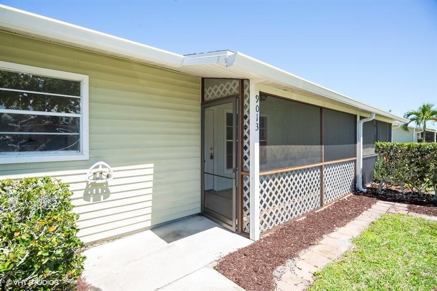 9013 Southeast Hobe Ridge Avenue Hobe Sound, FL 33455 - Photo 24 of 26 Front view
