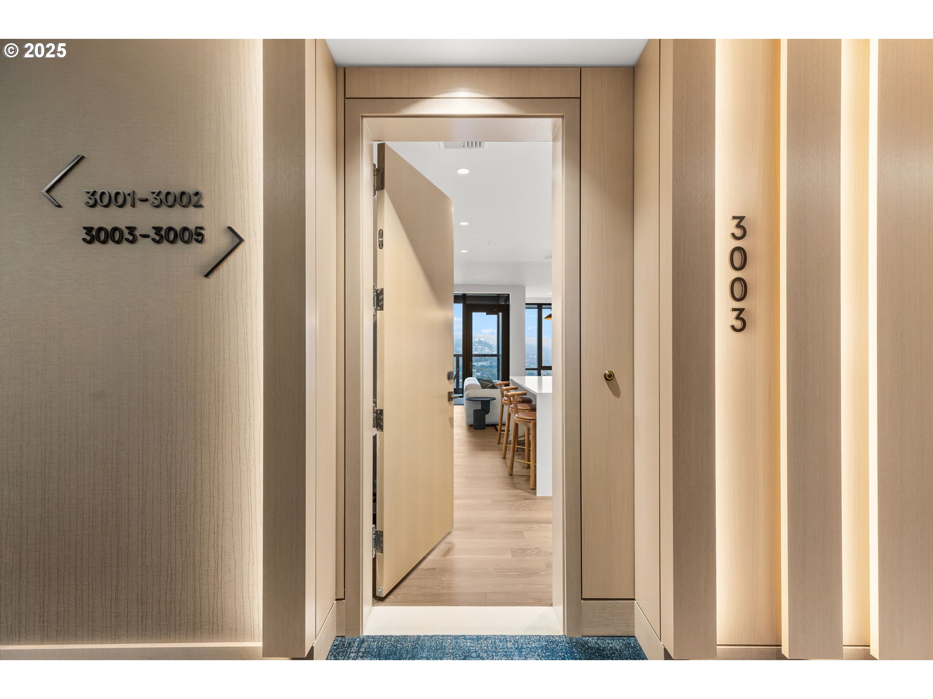 550 Southwest 10th Avenue, Unit 3003 Portland, OR 97205 - Photo 12 of 44 a view of a bathroom from the hallway