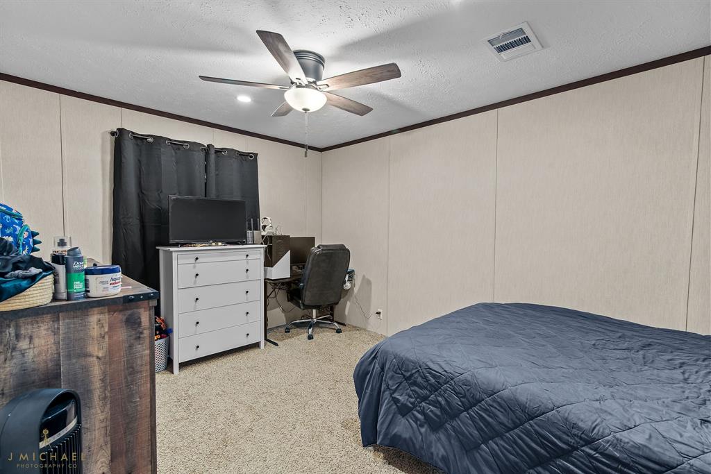 4638 Benton Road Bossier City, LA 71111 - Photo 25 of 34 a bedroom with a workspace