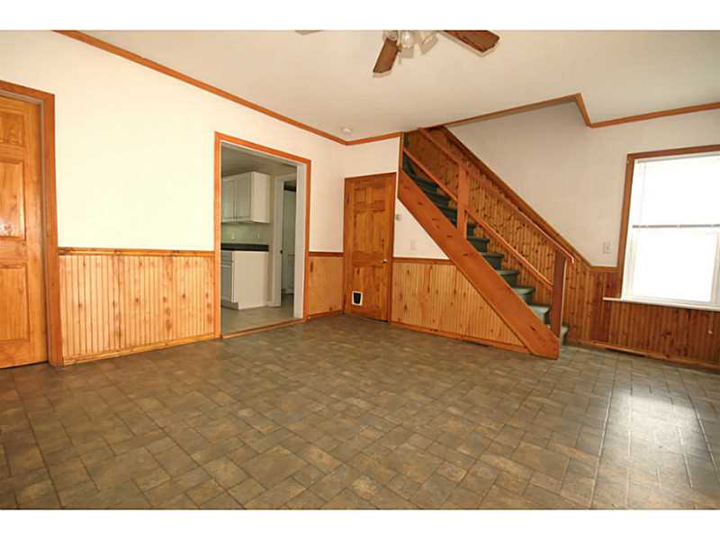 56 Heroux Avenue Woonsocket, RI 02895 - Photo 3 of 9 Dining Area.