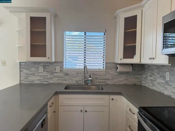 $3,200 | 1144 Maywood Lane, Martinez, CA 94553