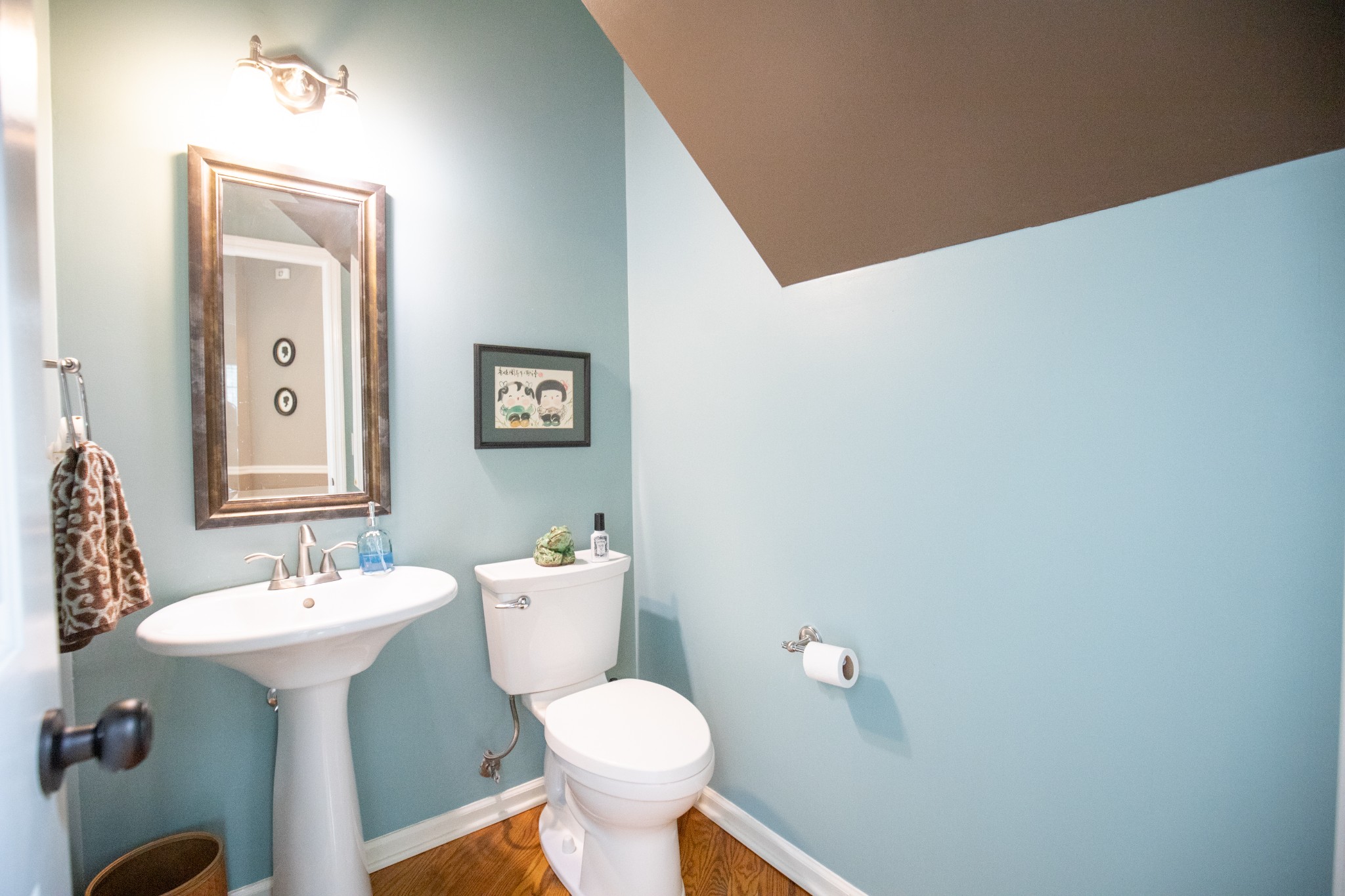 113 Chester Stevens Road Franklin, TN 37067 - Photo 14 of 31 a bathroom with a sink mirror and toilet