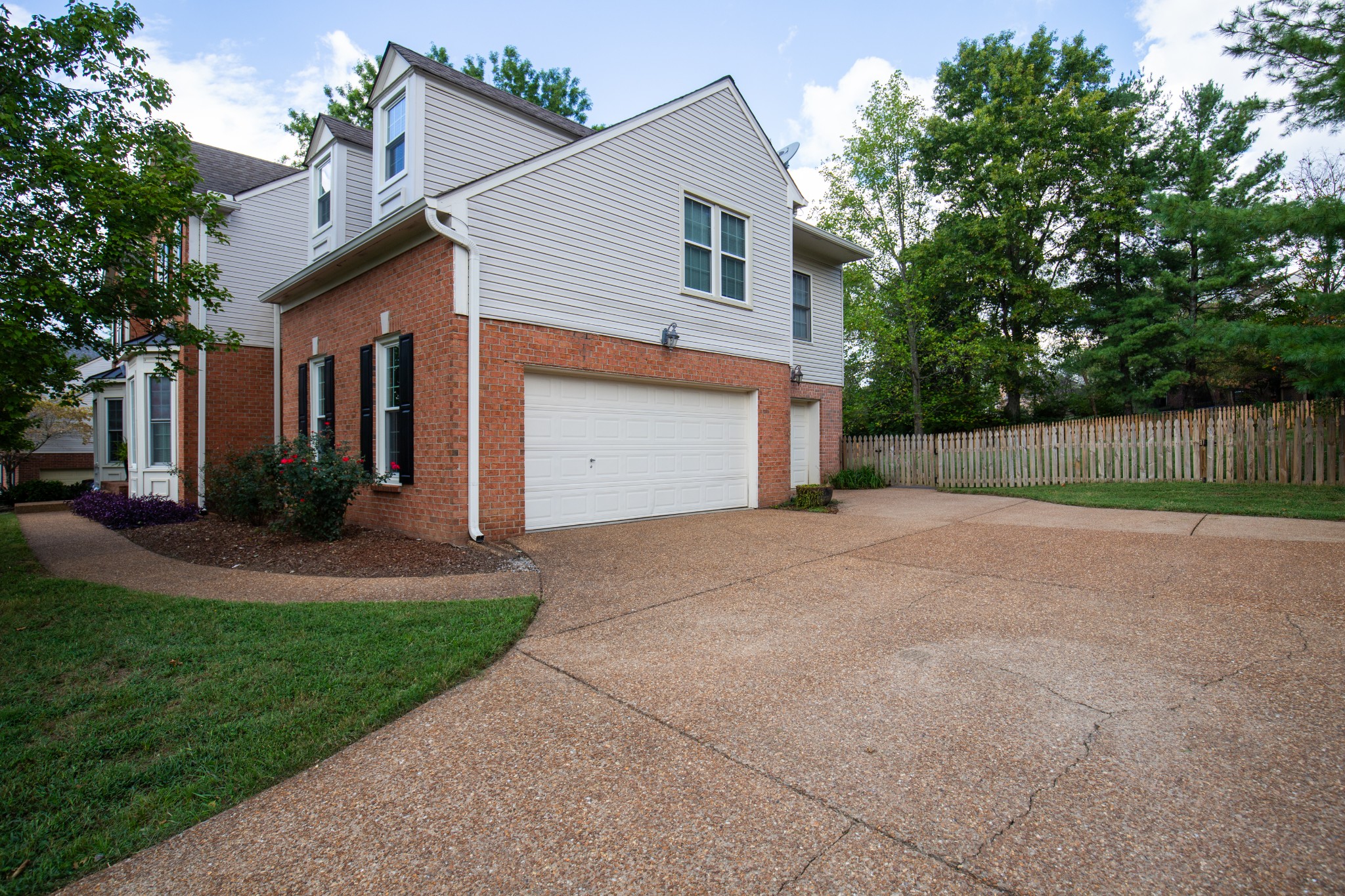 113 Chester Stevens Road Franklin, TN 37067 - Photo 27 of 31 a front view of house with yard and trees