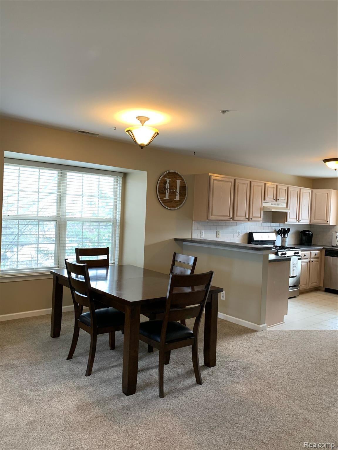 17016 Farmington Road Livonia, MI 48154 - Photo 7 of 14 IMG-1841.JPG