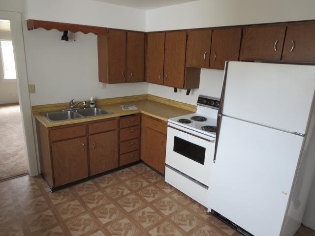 3611 North Center Road Spokane Valley, WA 99212 - Photo 10 of 17