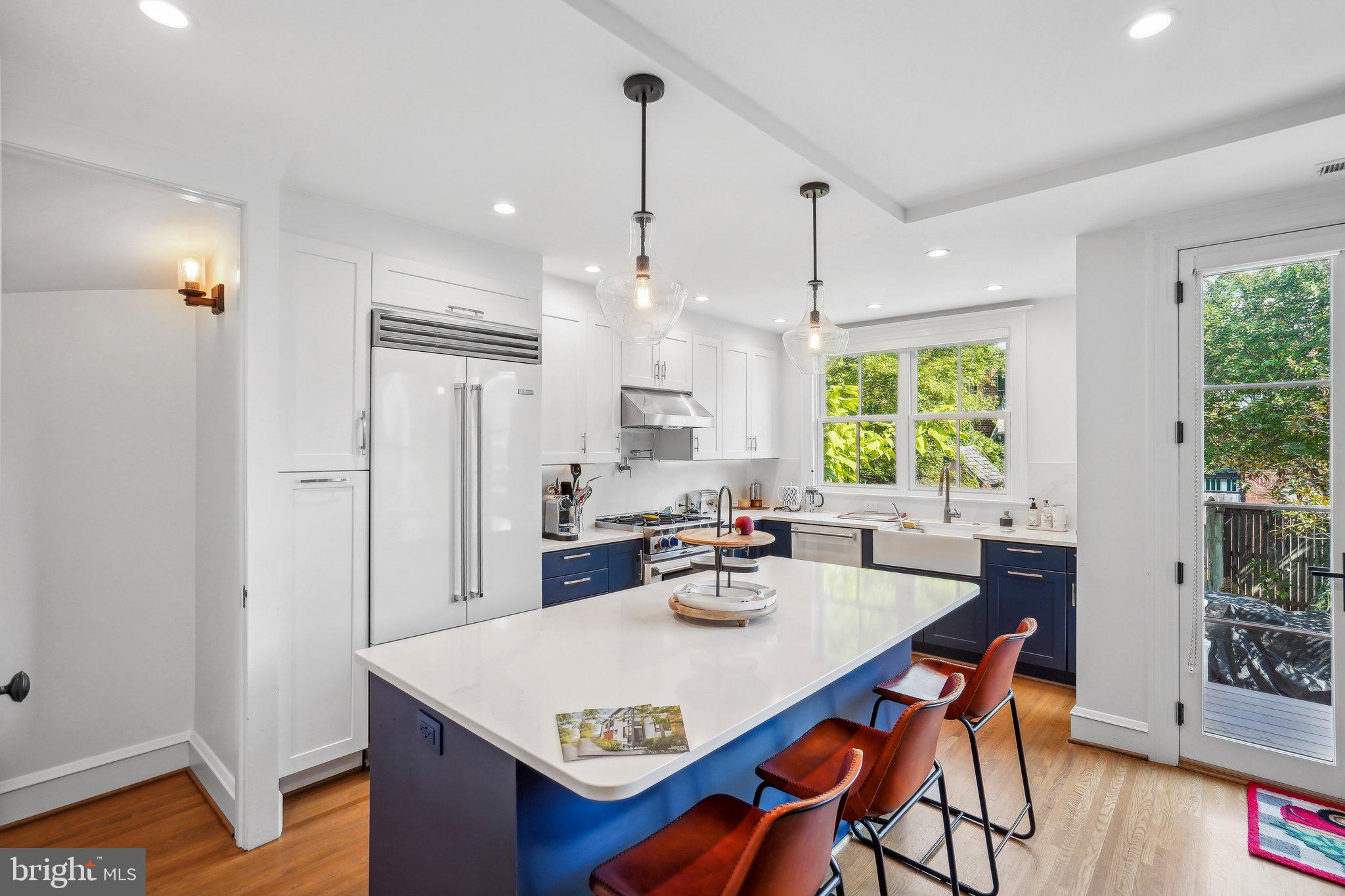 626 D Street Northeast Washington, DC 20002 - Photo 8 of 26 Pristine White Quartz Counters & Lots of Storage