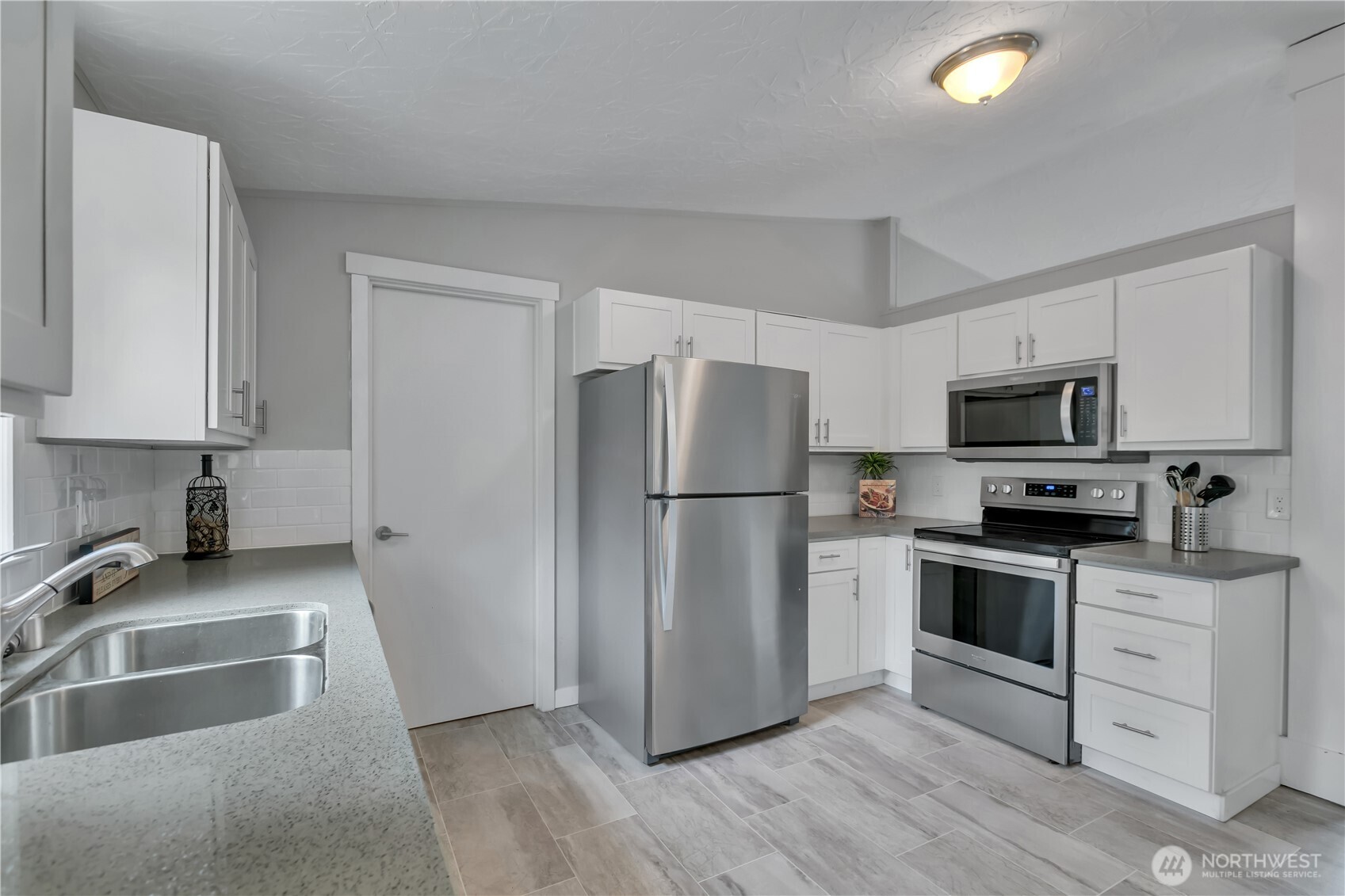 12818 Prairie Ridge Drive East Bonney Lake, WA 98391 - Photo 12 of 27