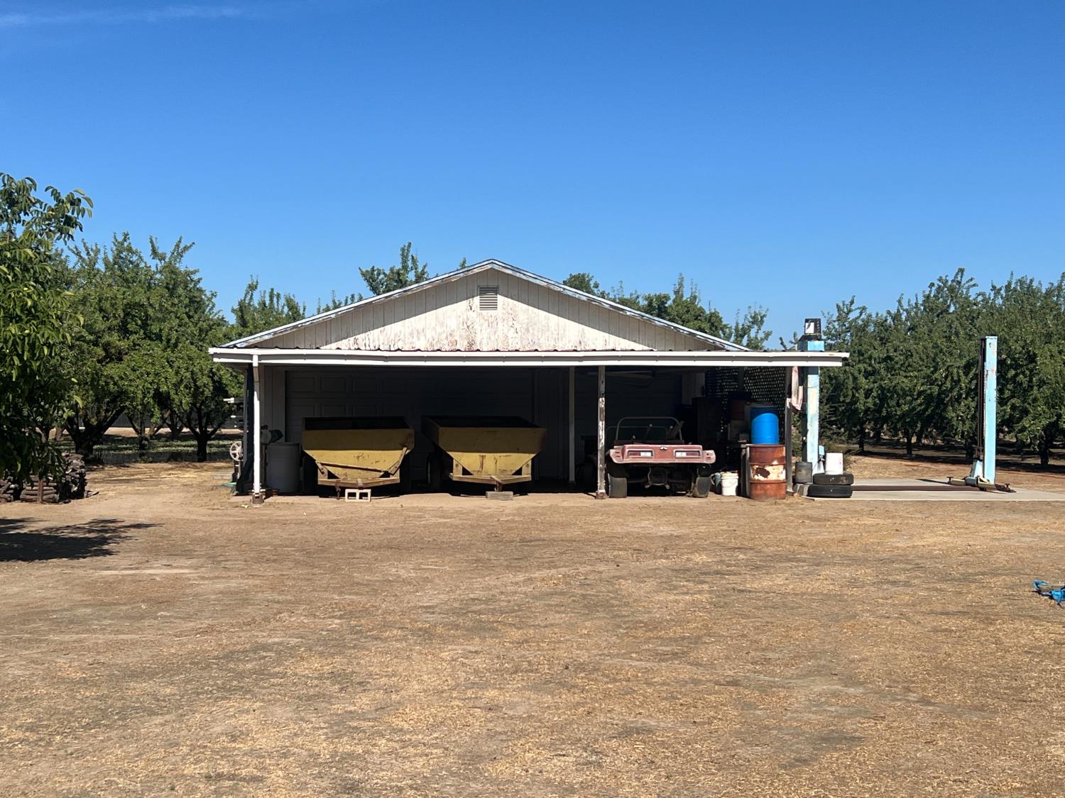 17576 Highway 120 Ripon, CA 95366 - Photo 23 of 26